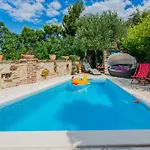 Rustical With Traditional Tavern & Pool Vila Maslenica