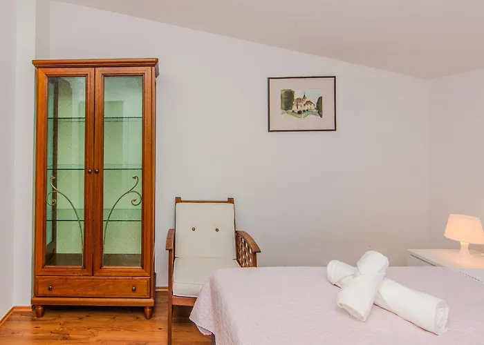 Villa Rustical With Traditional Tavern & Pool Maslenica