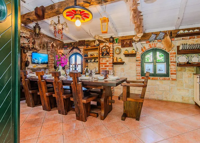 Villa Rustical With Traditional Tavern & Pool