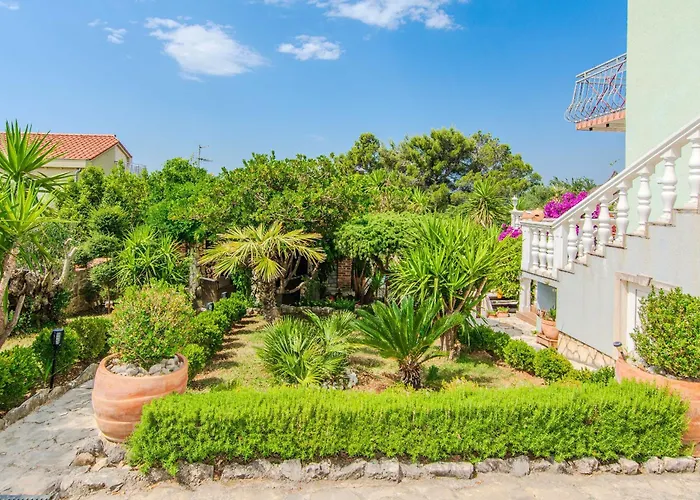 Villa Rustical With Traditional Tavern & Pool Maslenica