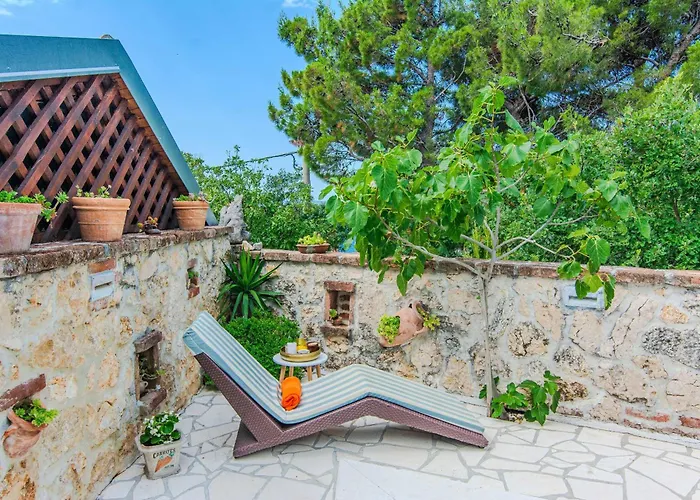 Villa Rustical With Traditional Tavern & Pool Maslenica