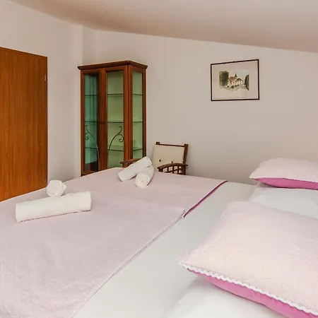 Villa Rustical With Traditional Tavern & Pool