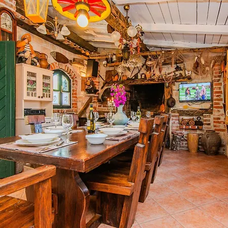 Rustical With Traditional Tavern & Pool * Maslenica