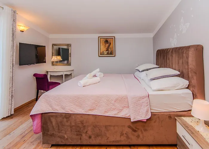 Rustical With Traditional Tavern & Pool Вилла